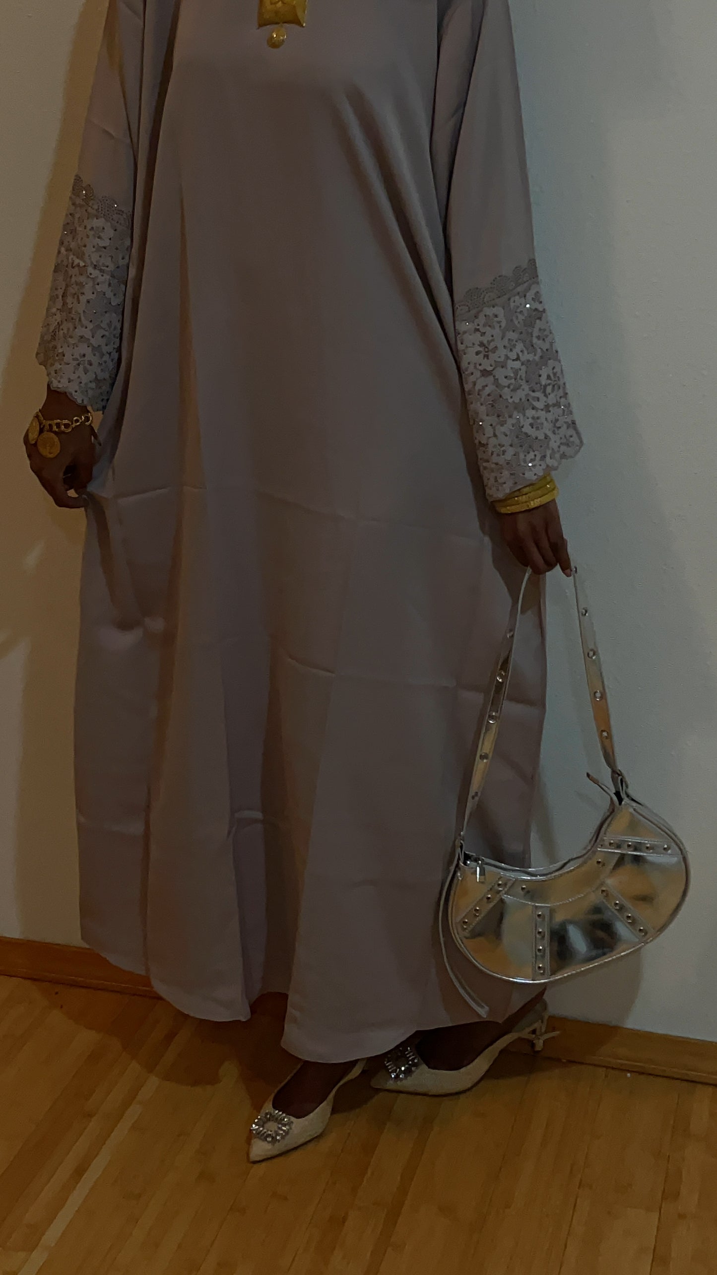 MUAVE EMBROIDERED- CLOSED ABAYA